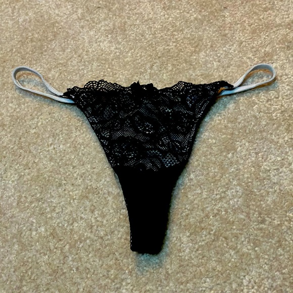Xl String thong 🔥🫦💋 - Picture 1 of 1